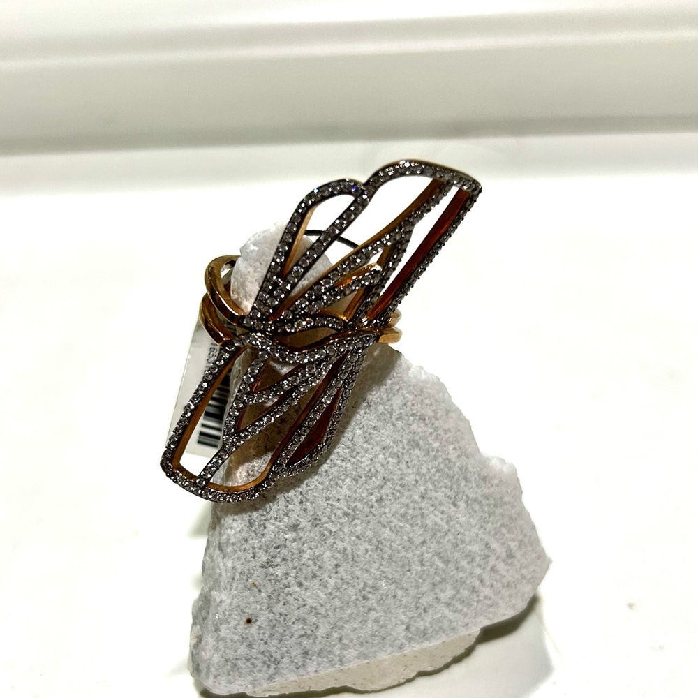 Double chained linked ring by Henri Bendel